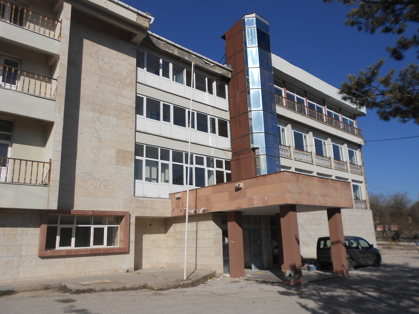 Turaş Otel Binası Deprem Tahkiki ve Güçlendirme Projeleri